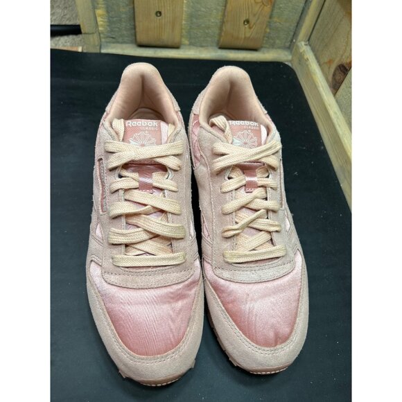 Reebok Classic Womens Pink Suede & Satin Sneakers Size 5 - Picture 3 of 8